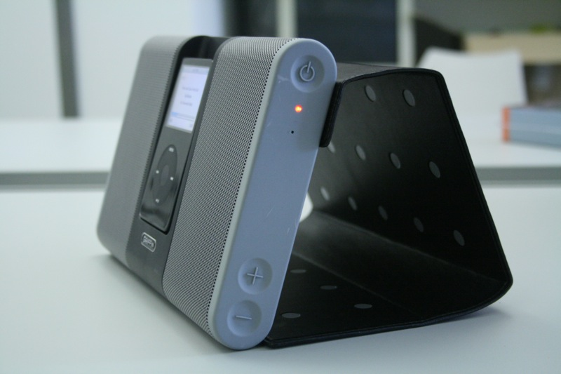 Illustration for article titled Sneak Peek at Griffin's Wireless Evolve iPod Speakers